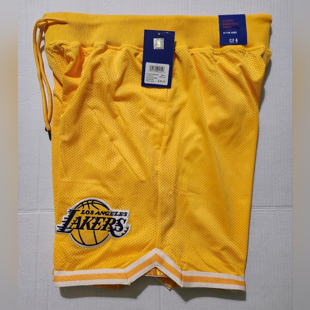 Los Angeles Lakers ULTRA GAME Basketball Shorts Men's Size Large